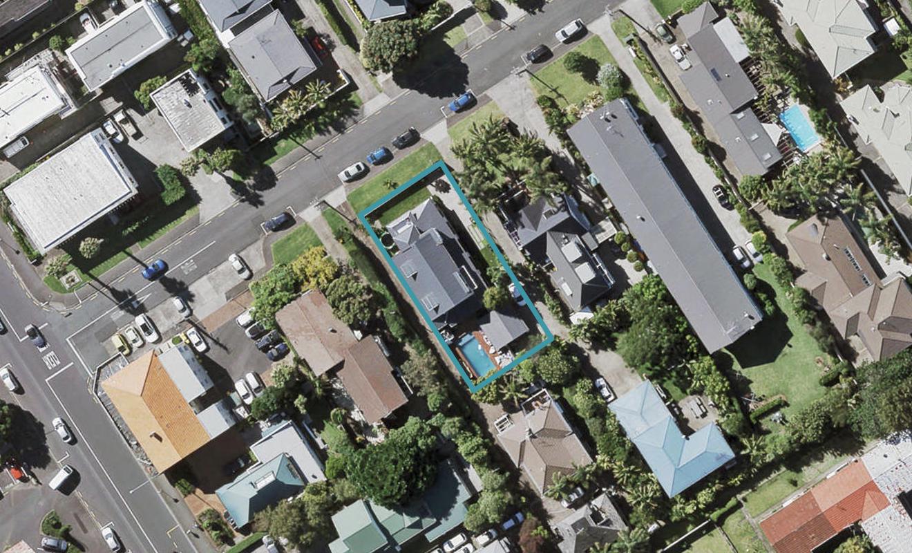 5 Sanders Avenue, Takapuna, Auckland - Carousel 1