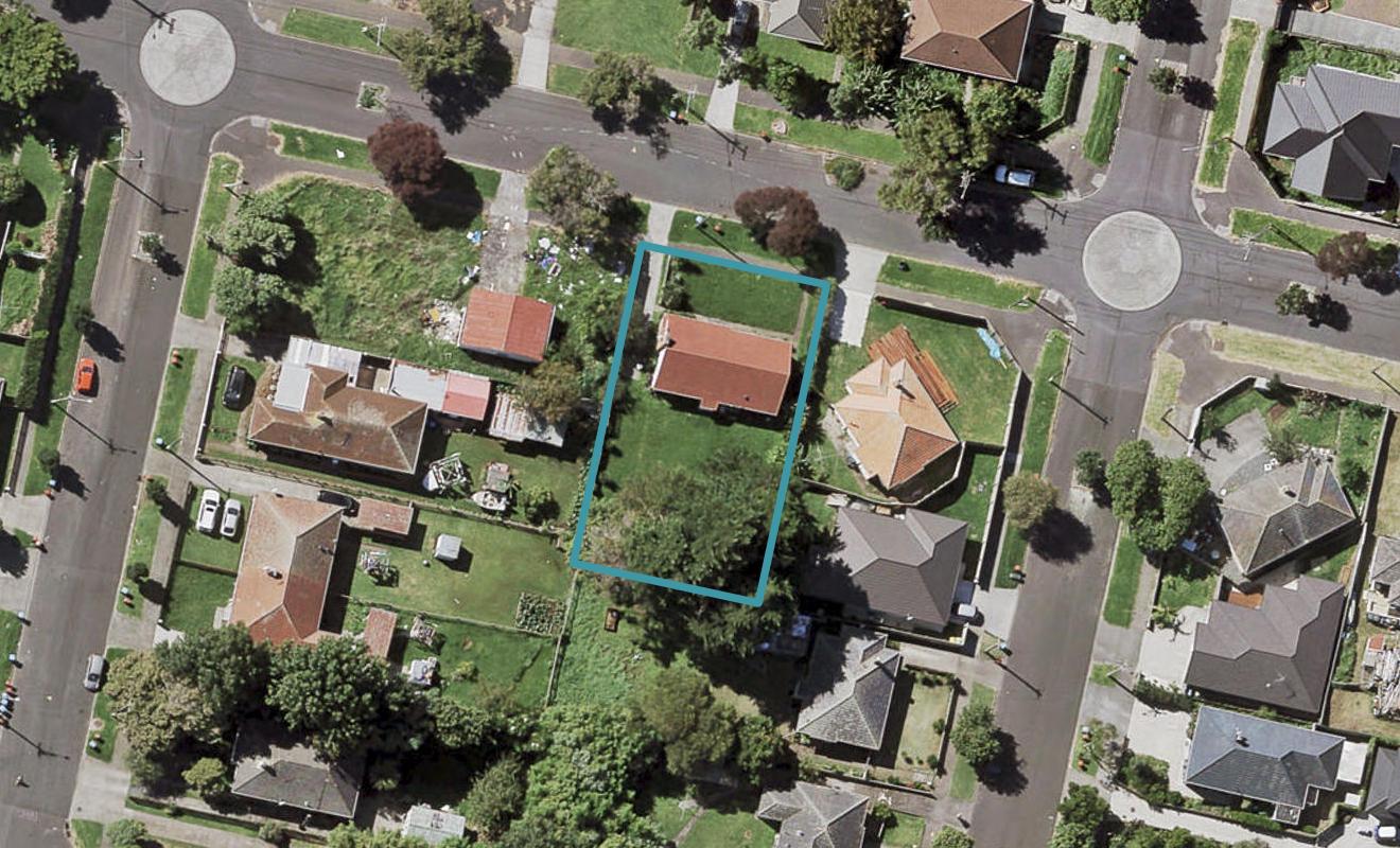13 Anderson Avenue, Point England, Auckland - Carousel 1