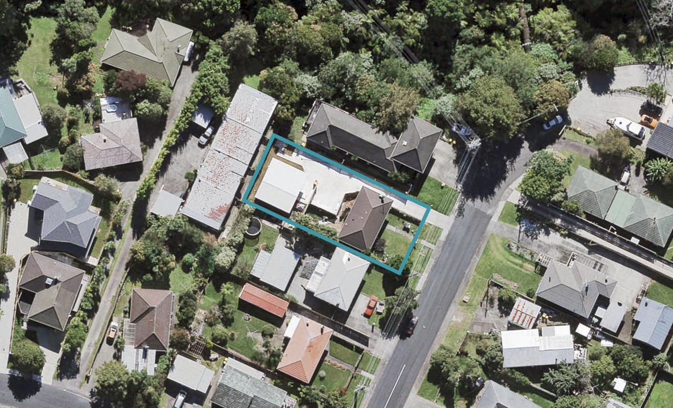 110 Tirimoana Road, Te Atatu South, Auckland - Carousel 1