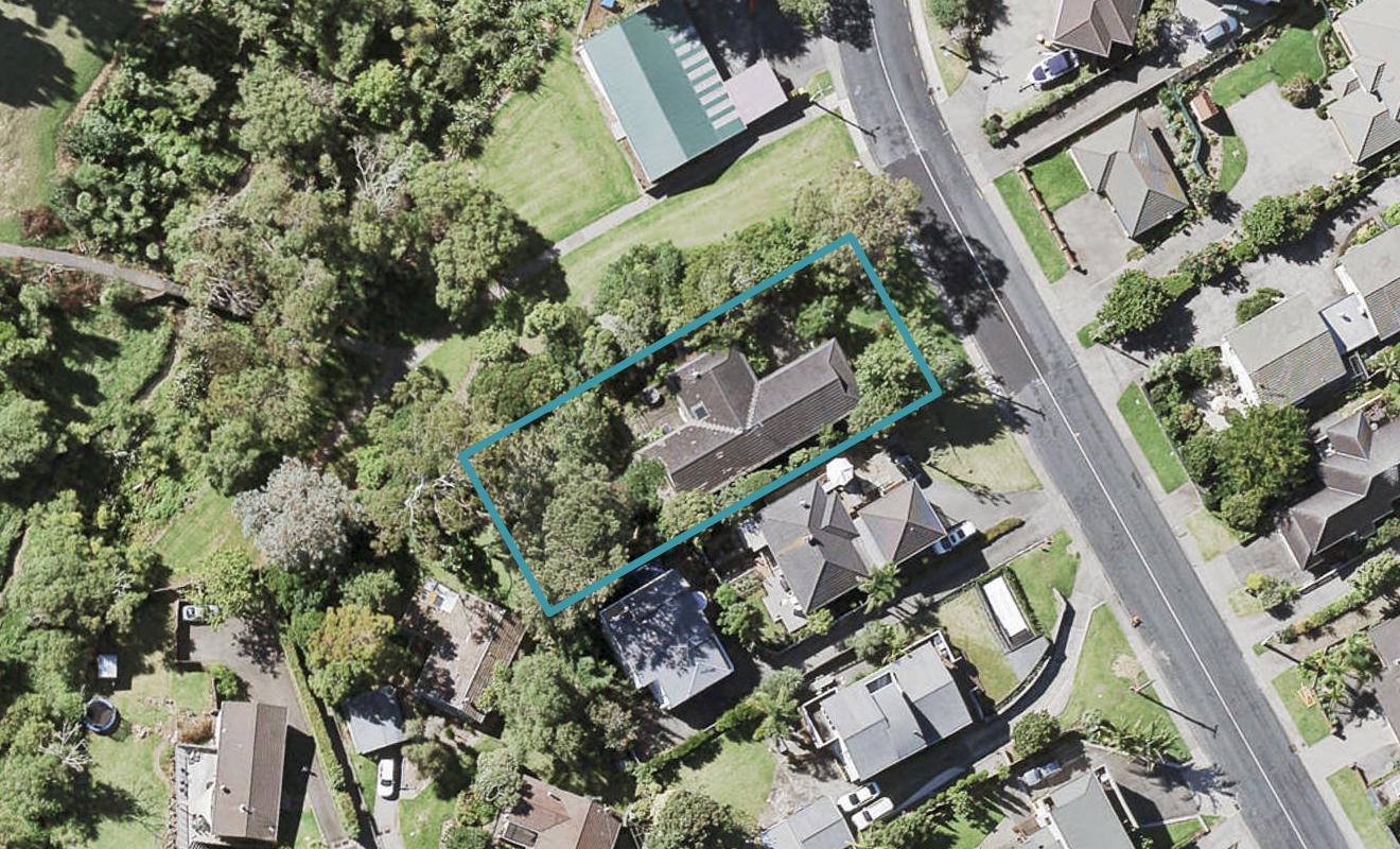 25 Pah Road, Cockle Bay, Auckland - Carousel 1