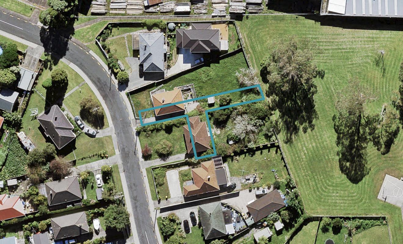 3/6 Hill Crescent, New Lynn, Auckland - Carousel 1