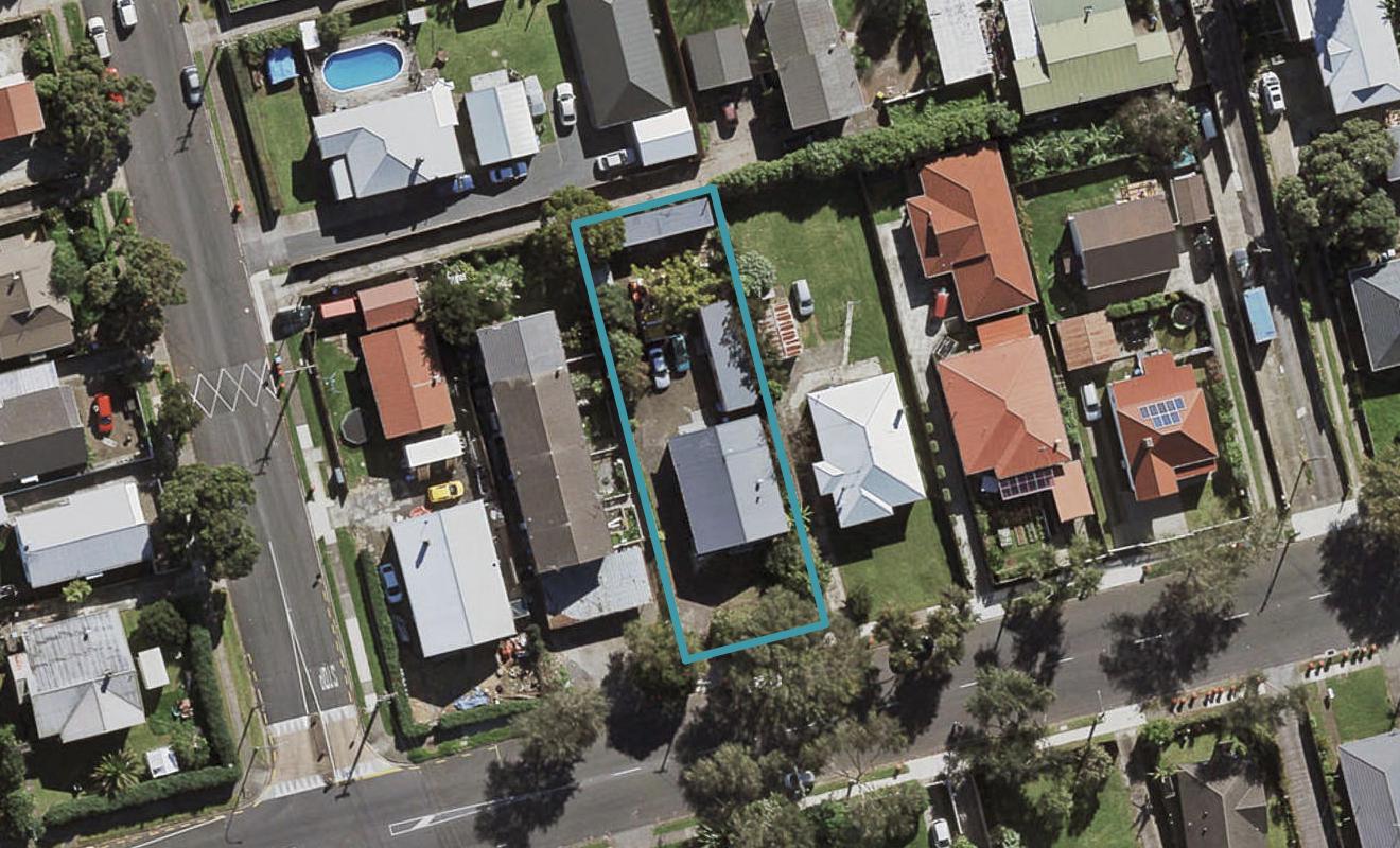 62 Avenue Road, Otahuhu, Auckland - Carousel 1