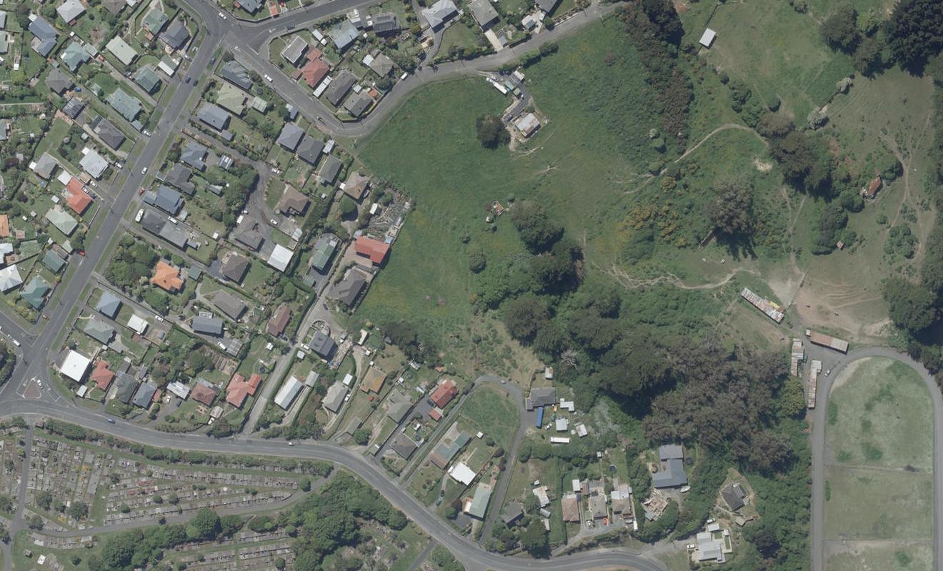 17 Dunford Lane, Andersons Bay, Dunedin - Carousel 1