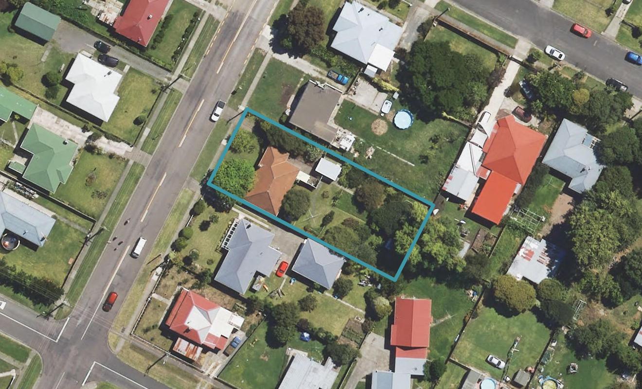 16 Endcliffe Road, Kaiti, Gisborne - Carousel 1