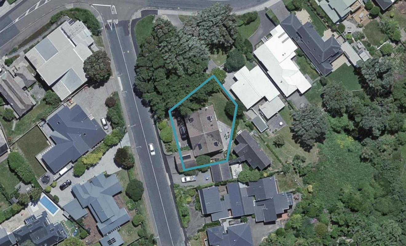 37 Izard Road, Khandallah, Wellington - Carousel 1