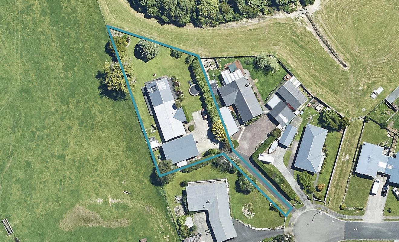 4 Munro Place, Ngongotaha, Rotorua - Carousel 1