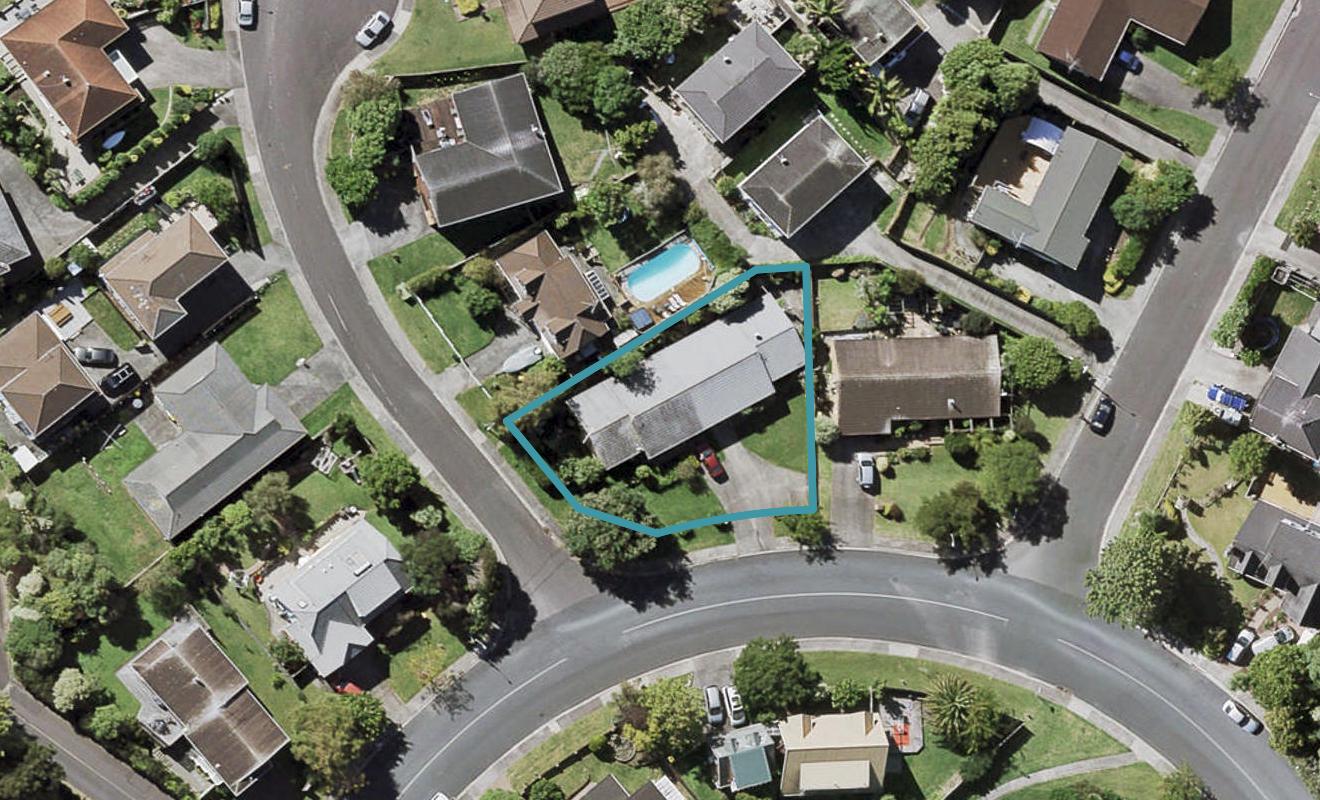 2/35 Centorian Drive, Windsor Park, Auckland - Carousel 1