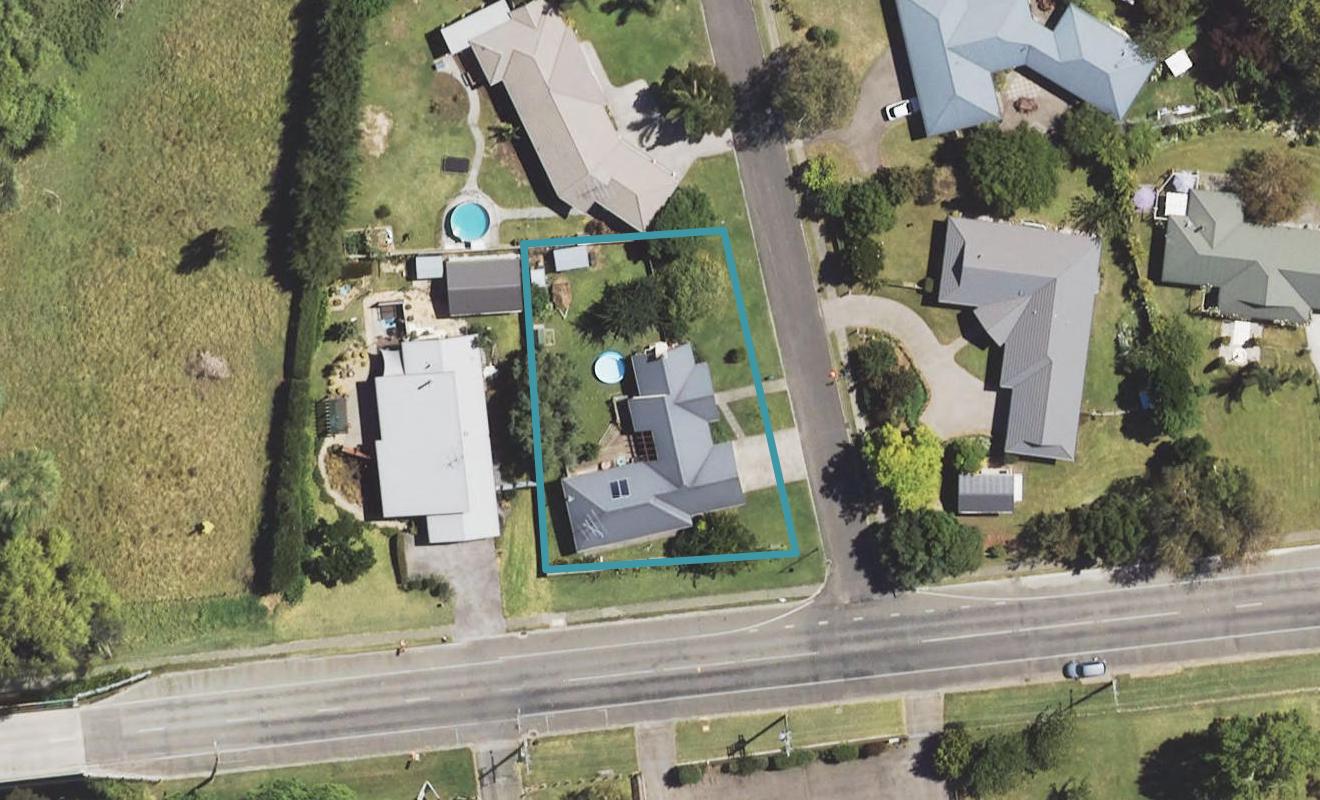 2 Parkview Place, Riverdale, Gisborne - Carousel 1