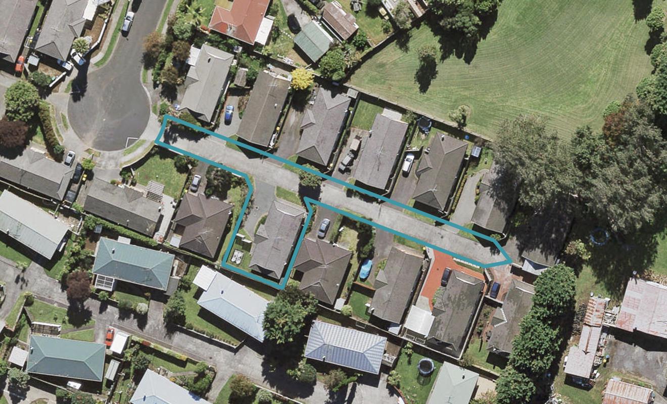 43 Koru Street, Mangere Bridge, Auckland - Carousel 1