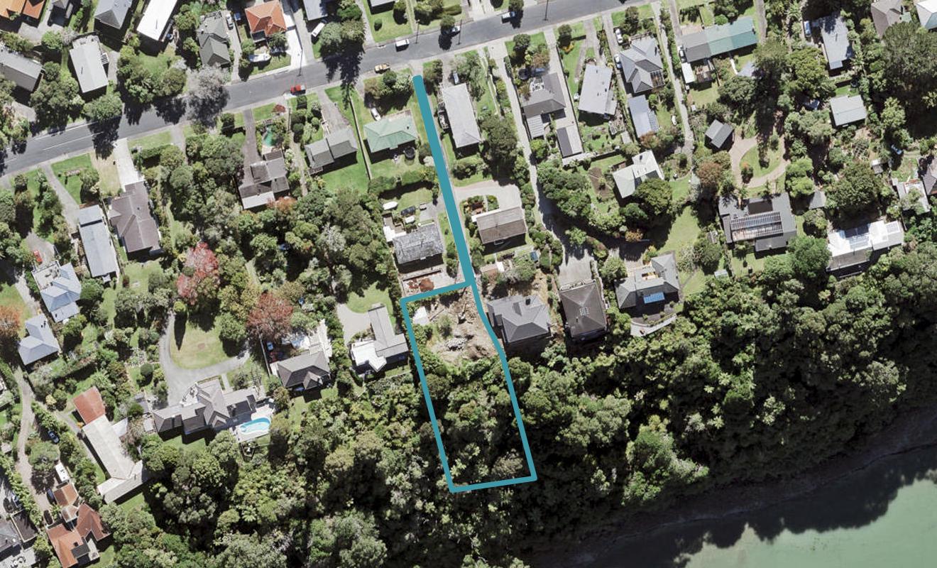 72B Cliff View Drive, Green Bay, Auckland - Carousel 1