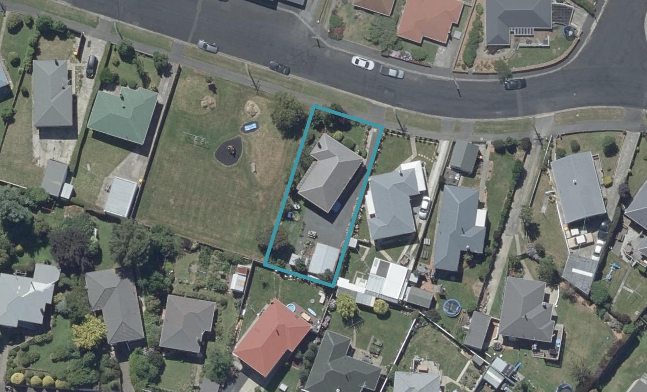 38 Gilkison Street, Halfway Bush, Dunedin - Carousel 1