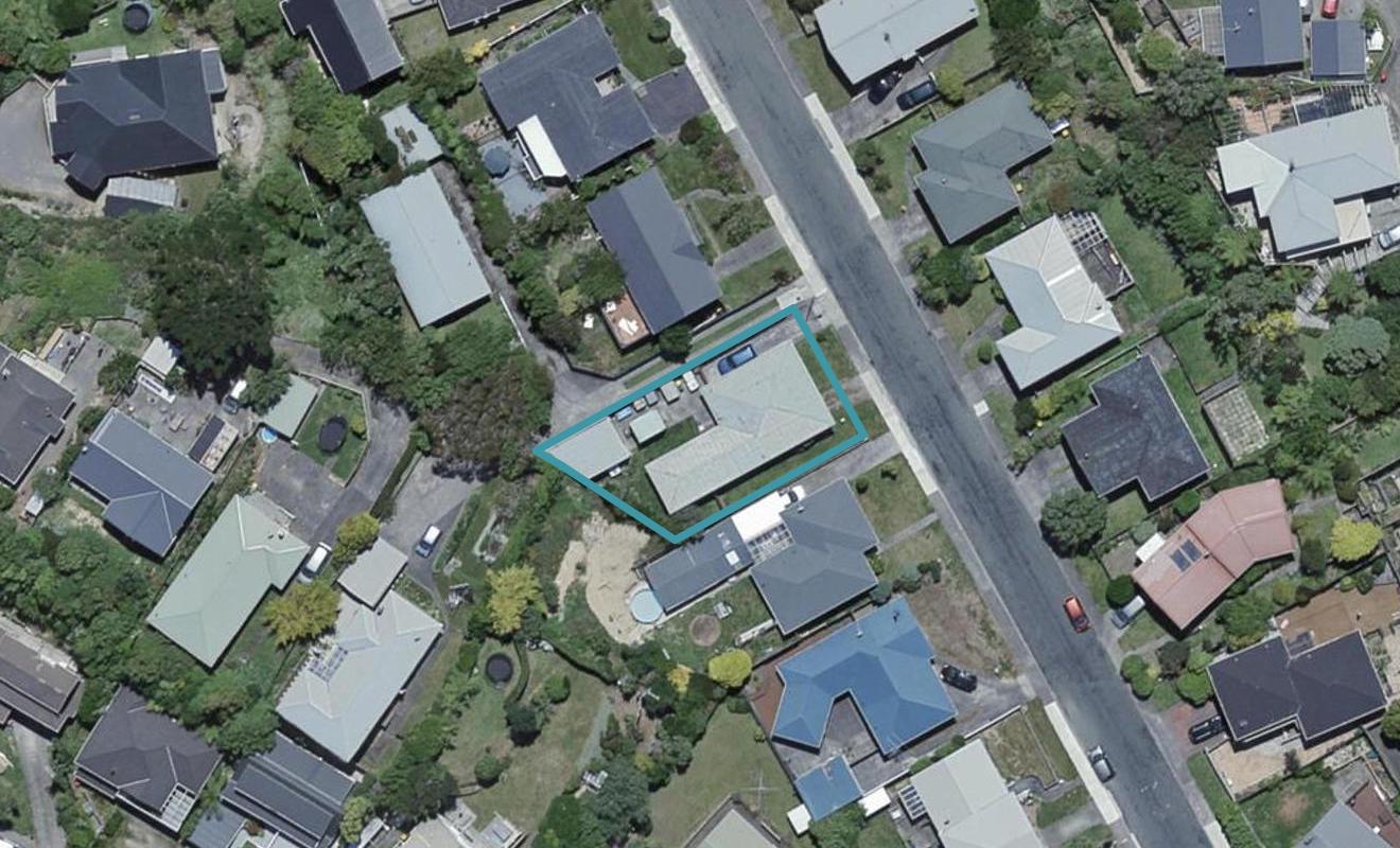 9 Lomita Road, Johnsonville, Wellington - Carousel 1
