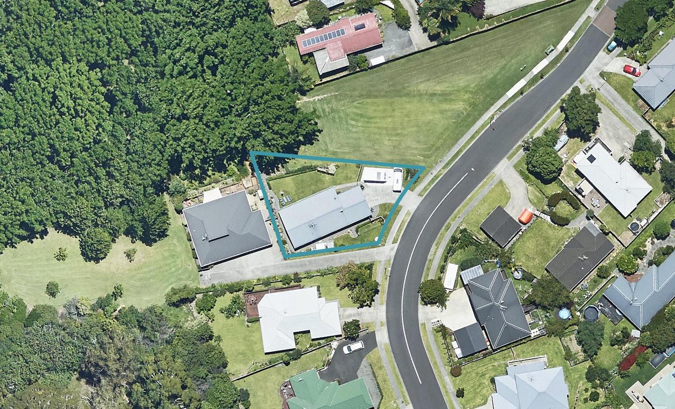 102 Meander Drive, Welcome Bay, Tauranga - Carousel 1