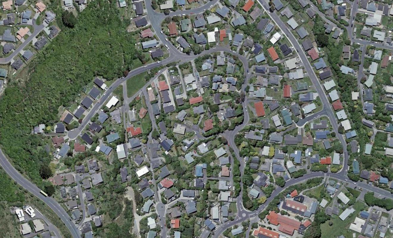 5 Broderick Crescent, Johnsonville, Wellington - Carousel 1