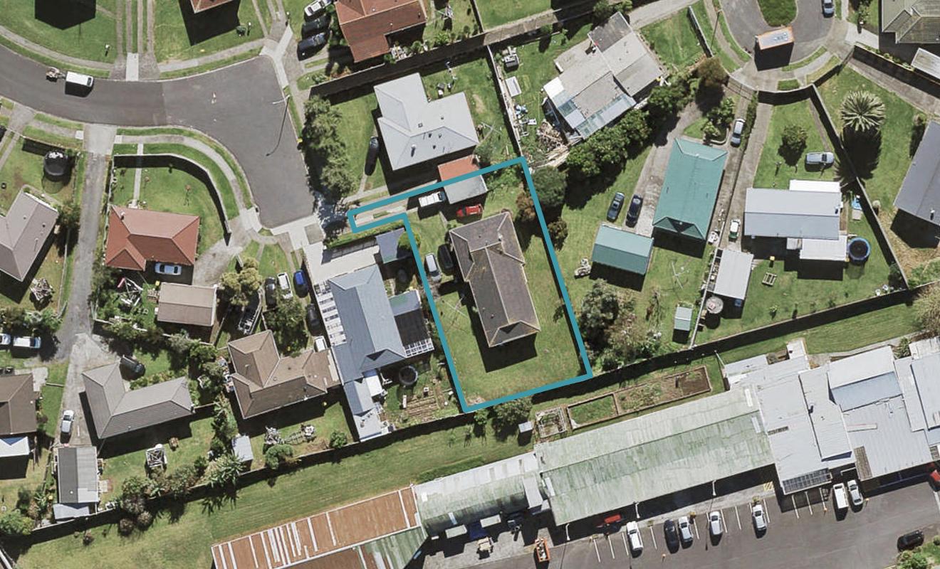37 Ashmore Place, Favona, Auckland - Carousel 1