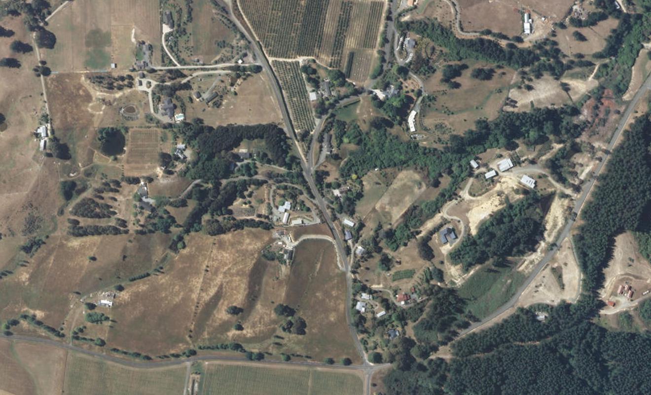 338 Old Coach Road, Upper Moutere - Carousel 1