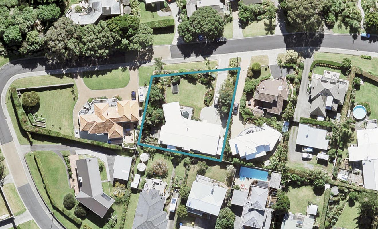 17 The Crescent, Tindalls Beach, Whangaparaoa - Carousel 1