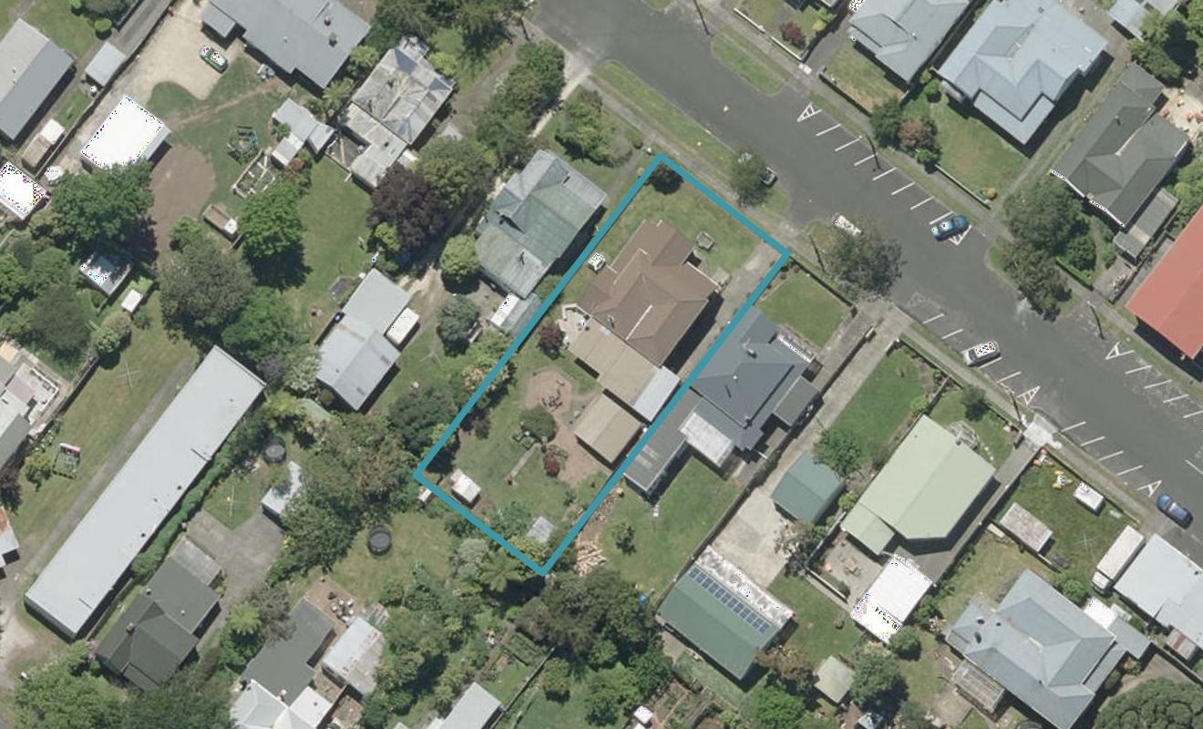 15 Gloucester Street, Whanganui, Whanganui - Carousel 1