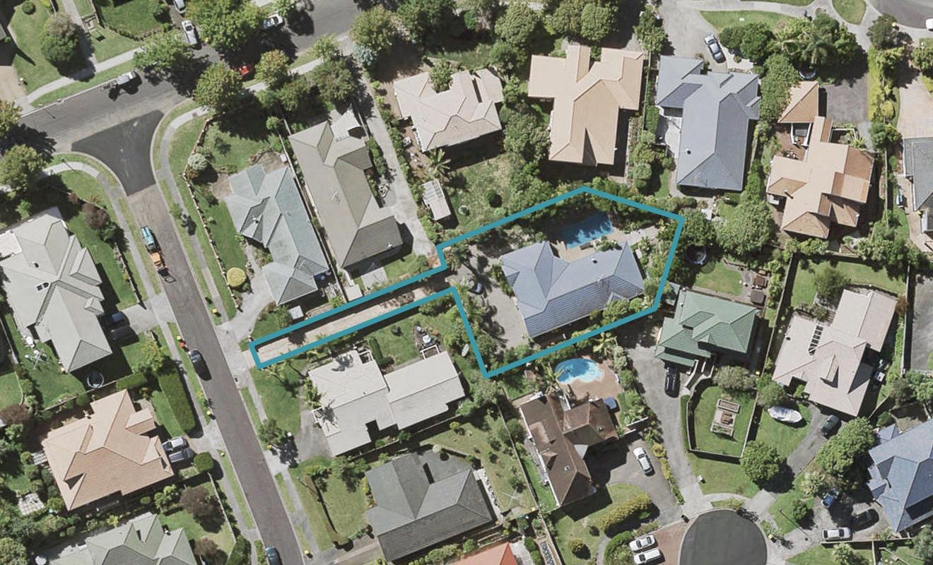 4 Te Hoe Grove, Pinehill, Auckland - Carousel 1