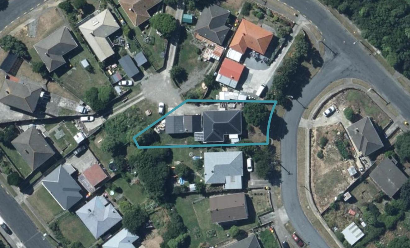 4 Wiltshire Place, Cannons Creek, Porirua - Carousel 1