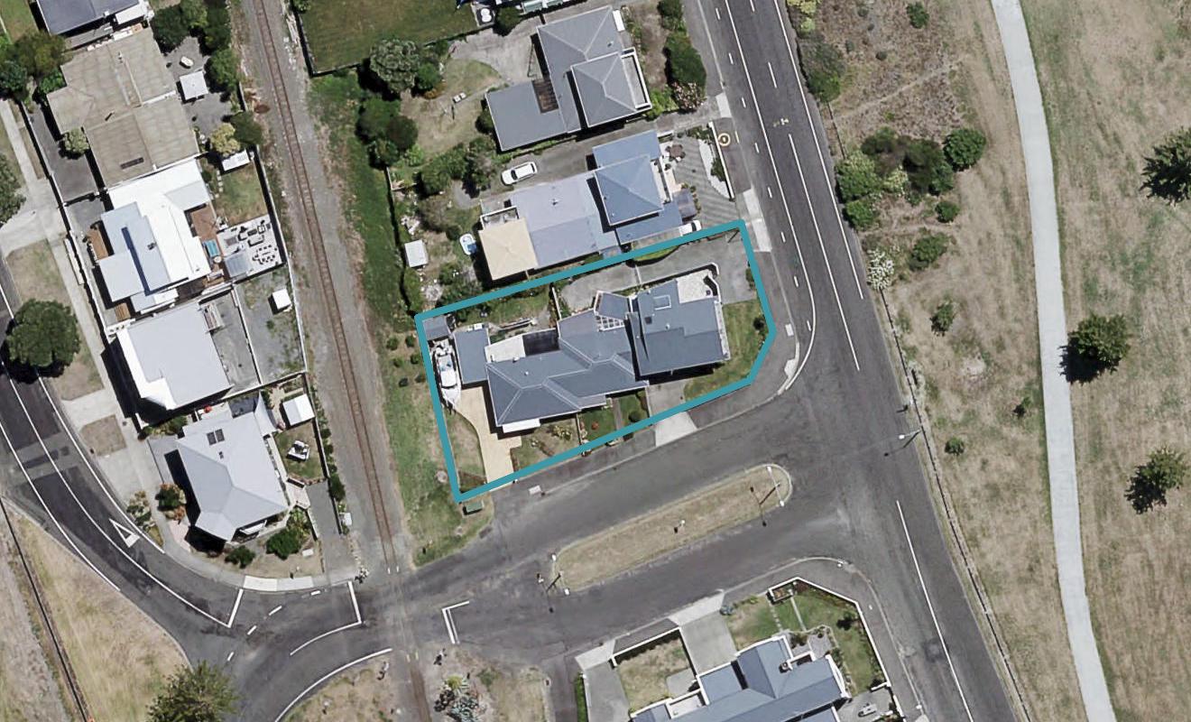 2/14 The Esplanade, Westshore, Napier - Carousel 1