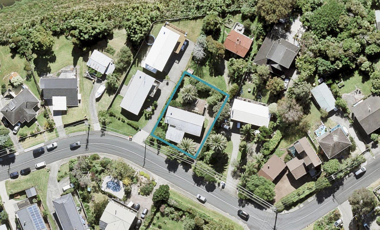5A Glenvar Road, Torbay, Auckland - Carousel 1