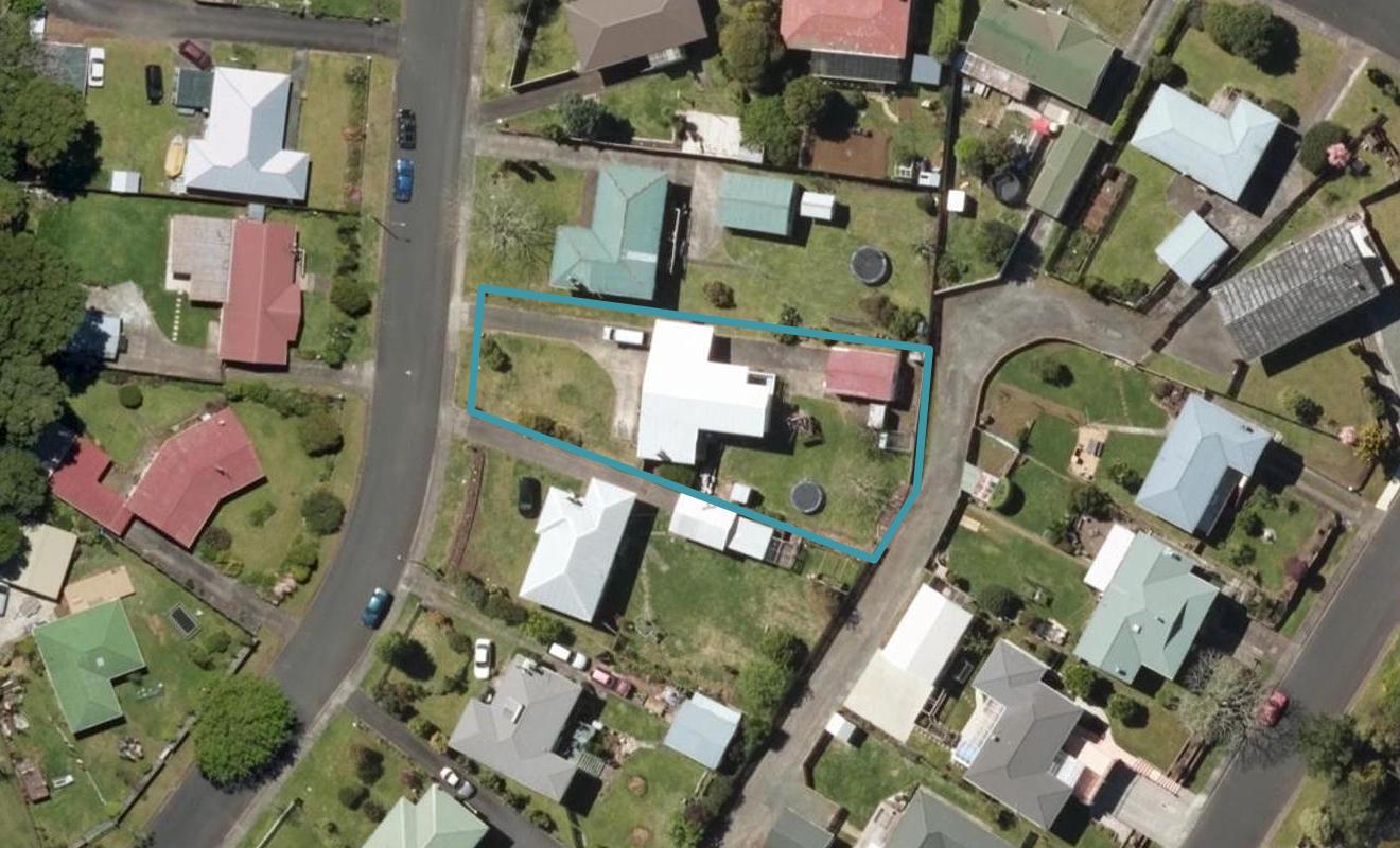 9 Mcinnes Avenue, Kamo, Whangarei - Carousel 1