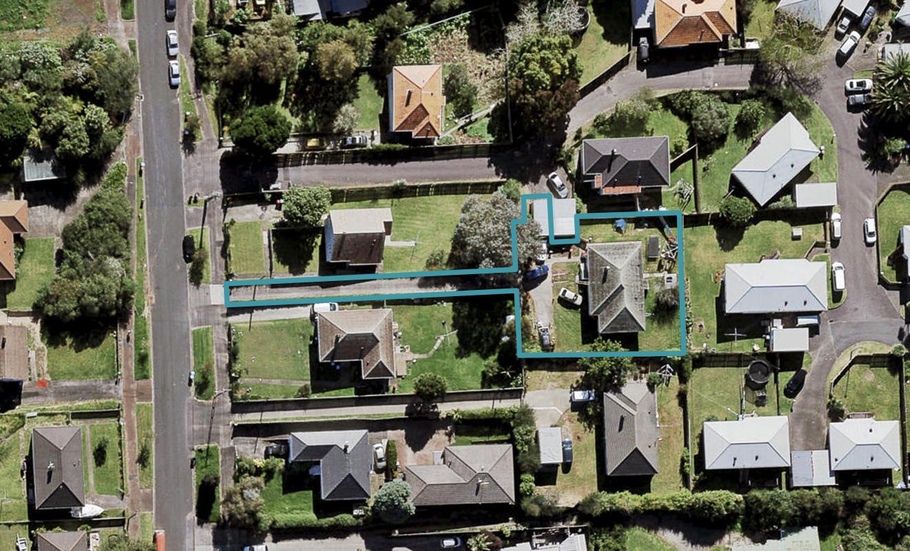 14 Hertford Street, Blockhouse Bay, Auckland - Carousel 1