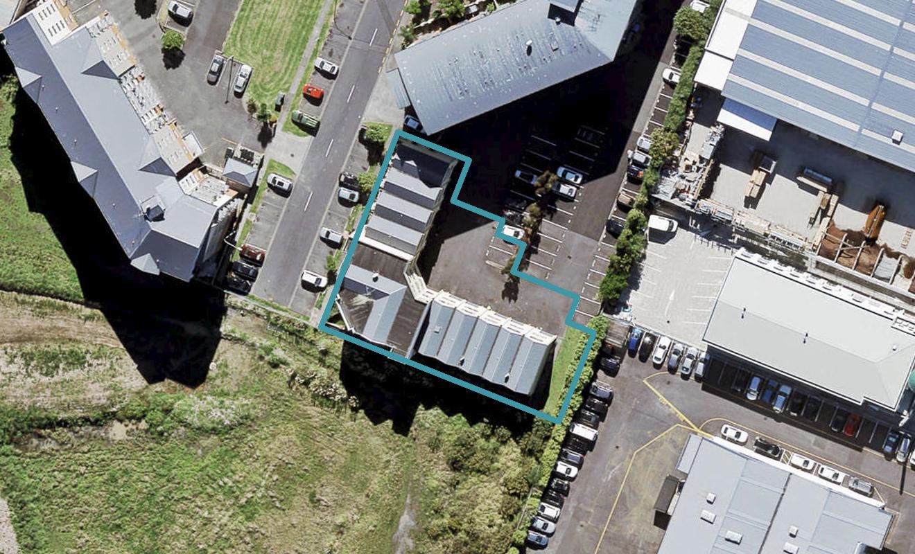 3/12 Crown Lynn Place, New Lynn, Auckland - Carousel 1