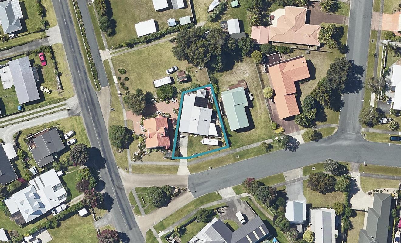 1A Papaunahi Road, Bowentown, Katikati - Carousel 1