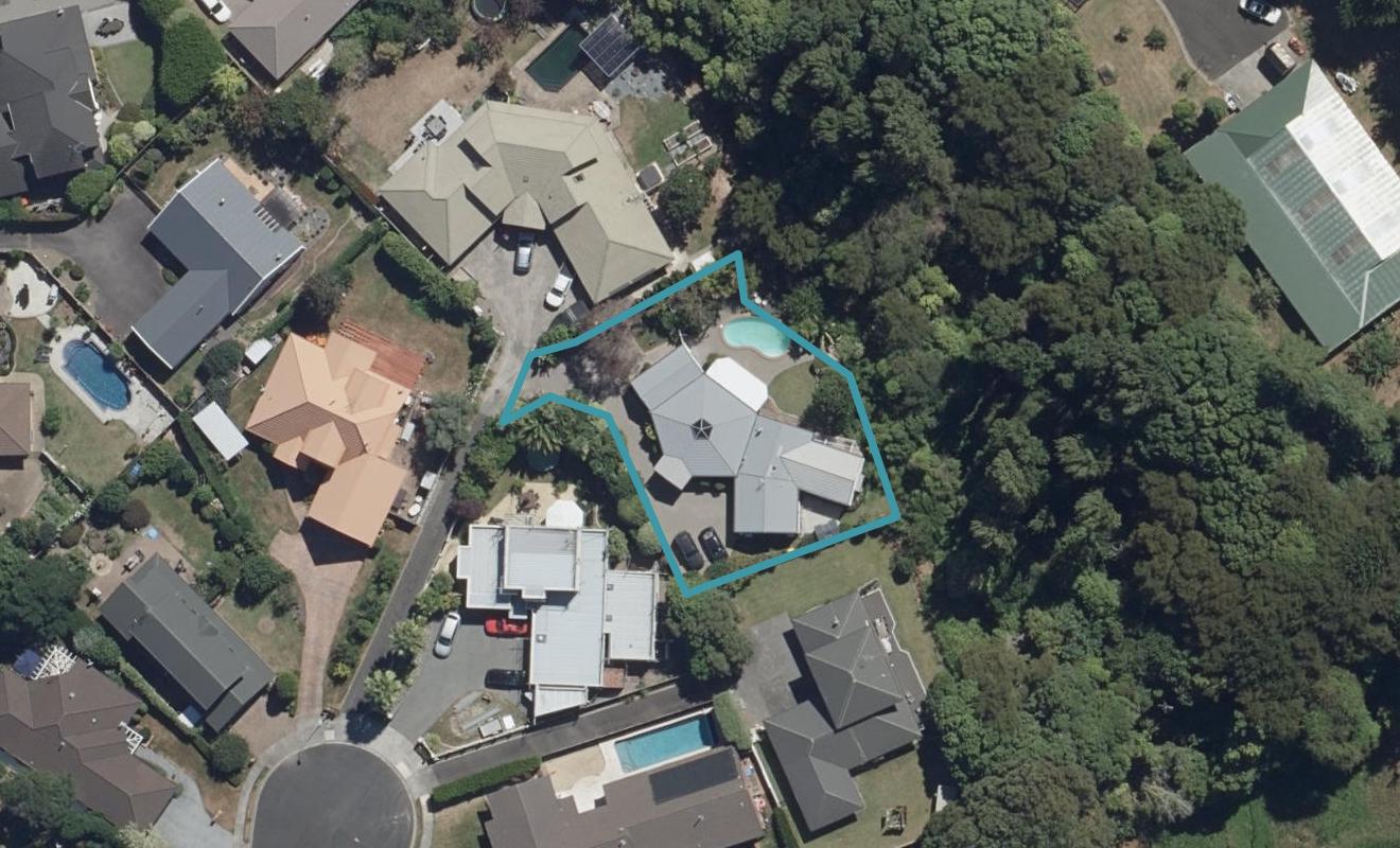 15 Longwood Place, Harrowfield, Hamilton - Carousel 1