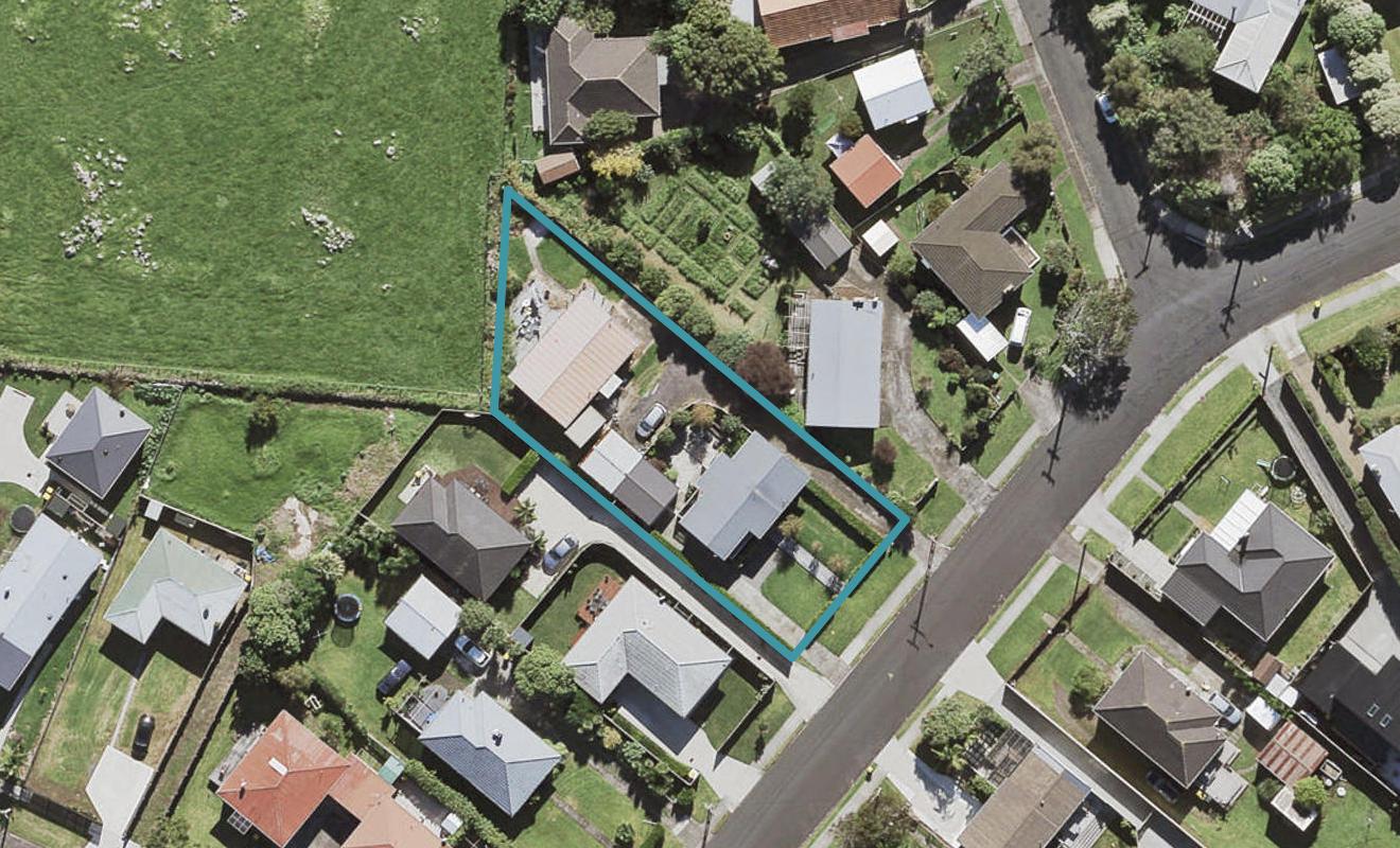 1/35 Wellesley Road, Mangere Bridge, Auckland - Carousel 1