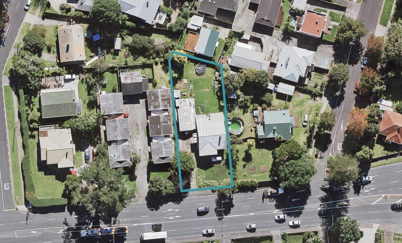 3139 Great North Road, New Lynn, Auckland - Carousel 1