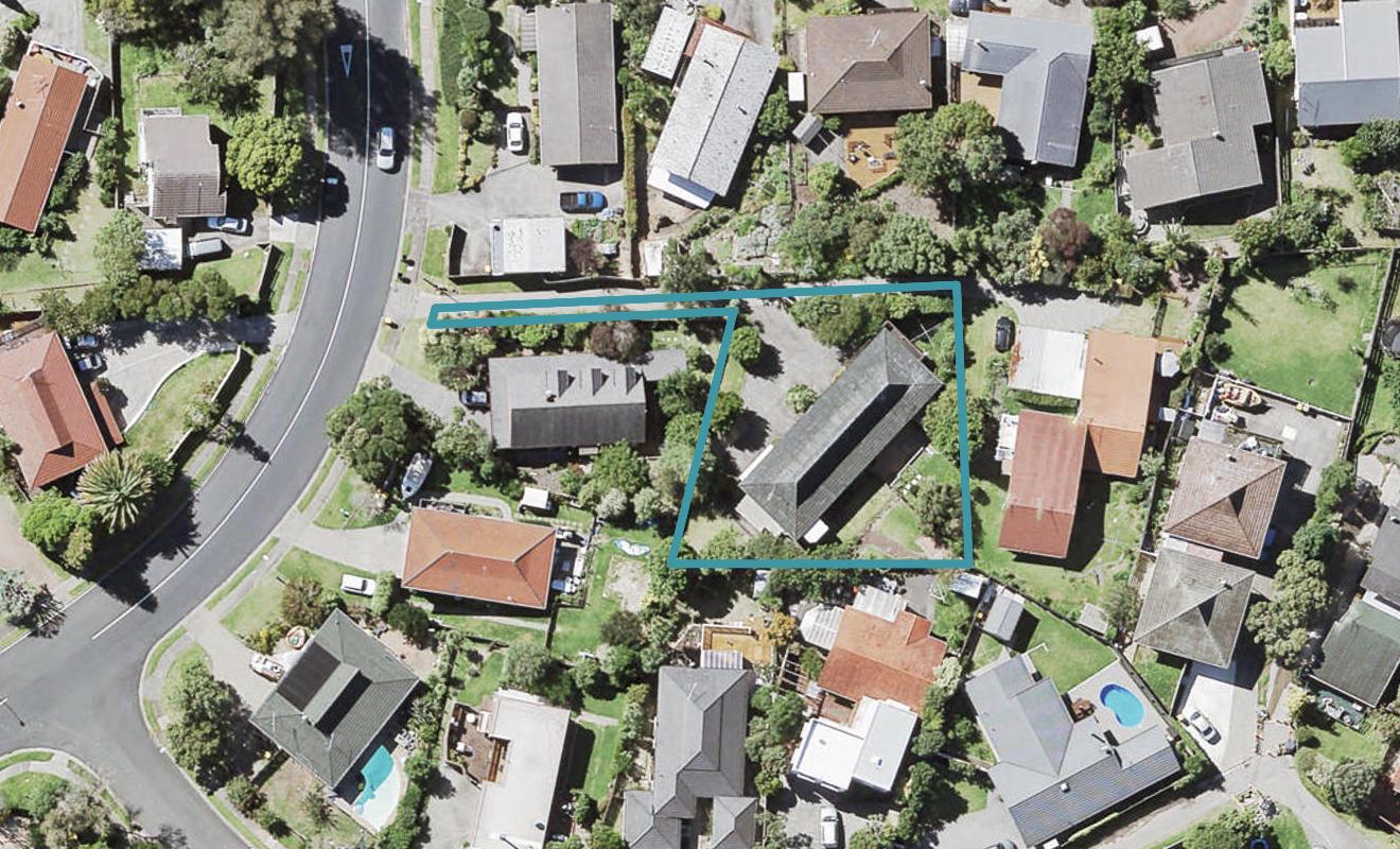 2/3 Oaktree Avenue, Browns Bay, Auckland - Carousel 1