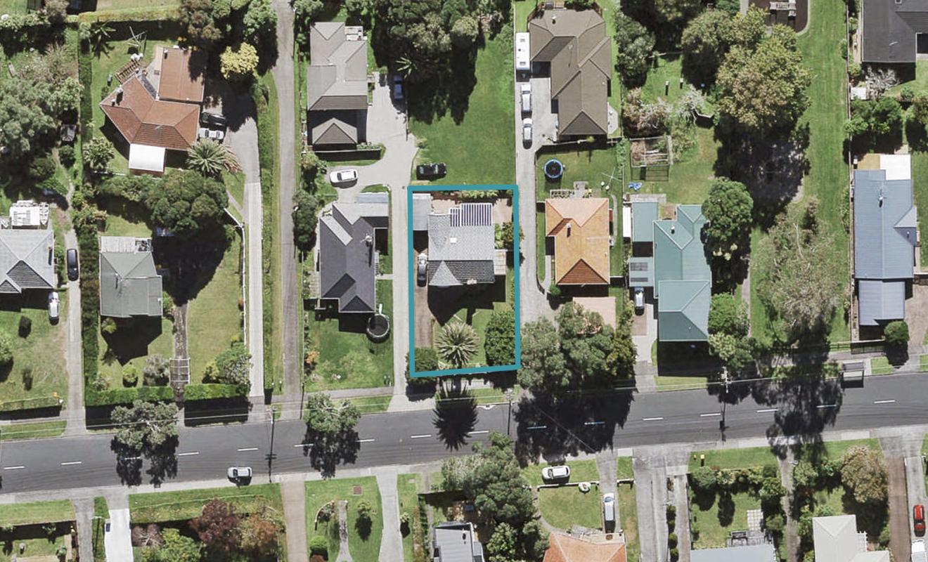 20A Tirimoana Road, Te Atatu South, Auckland - Carousel 1