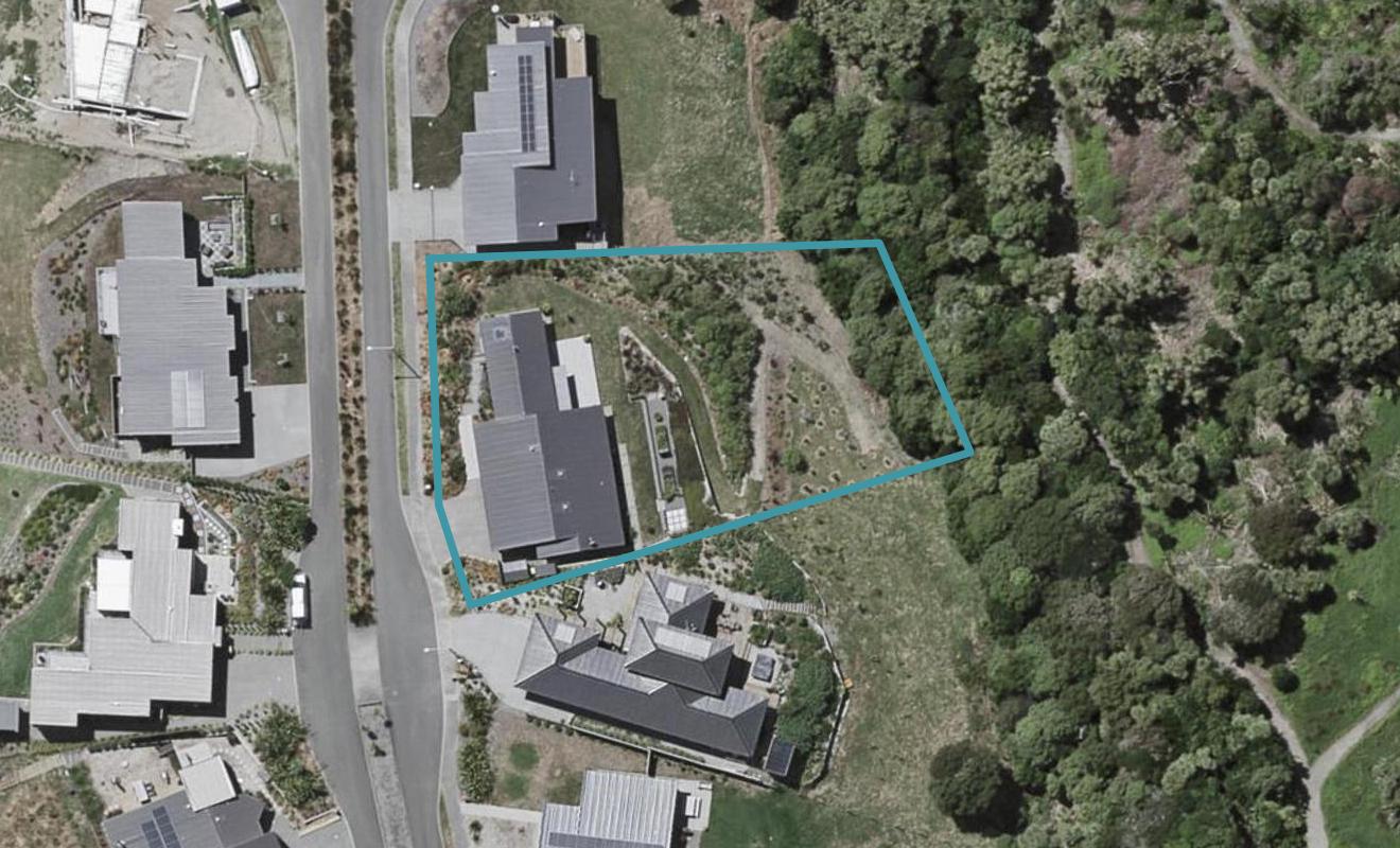 11 Te Heke Place, Waikanae - Carousel 1