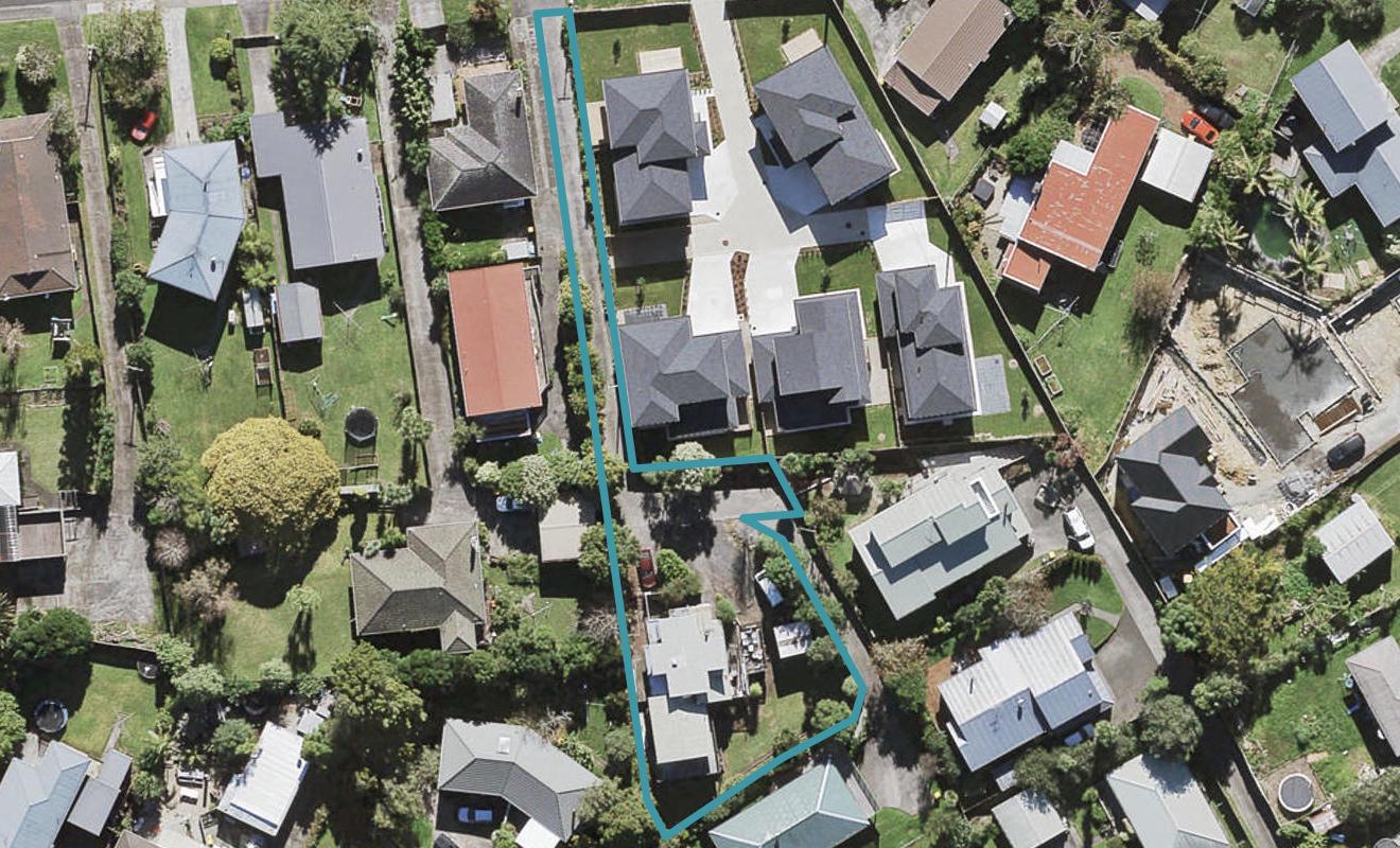 59 Tirimoana Road, Te Atatu South, Auckland - Carousel 1