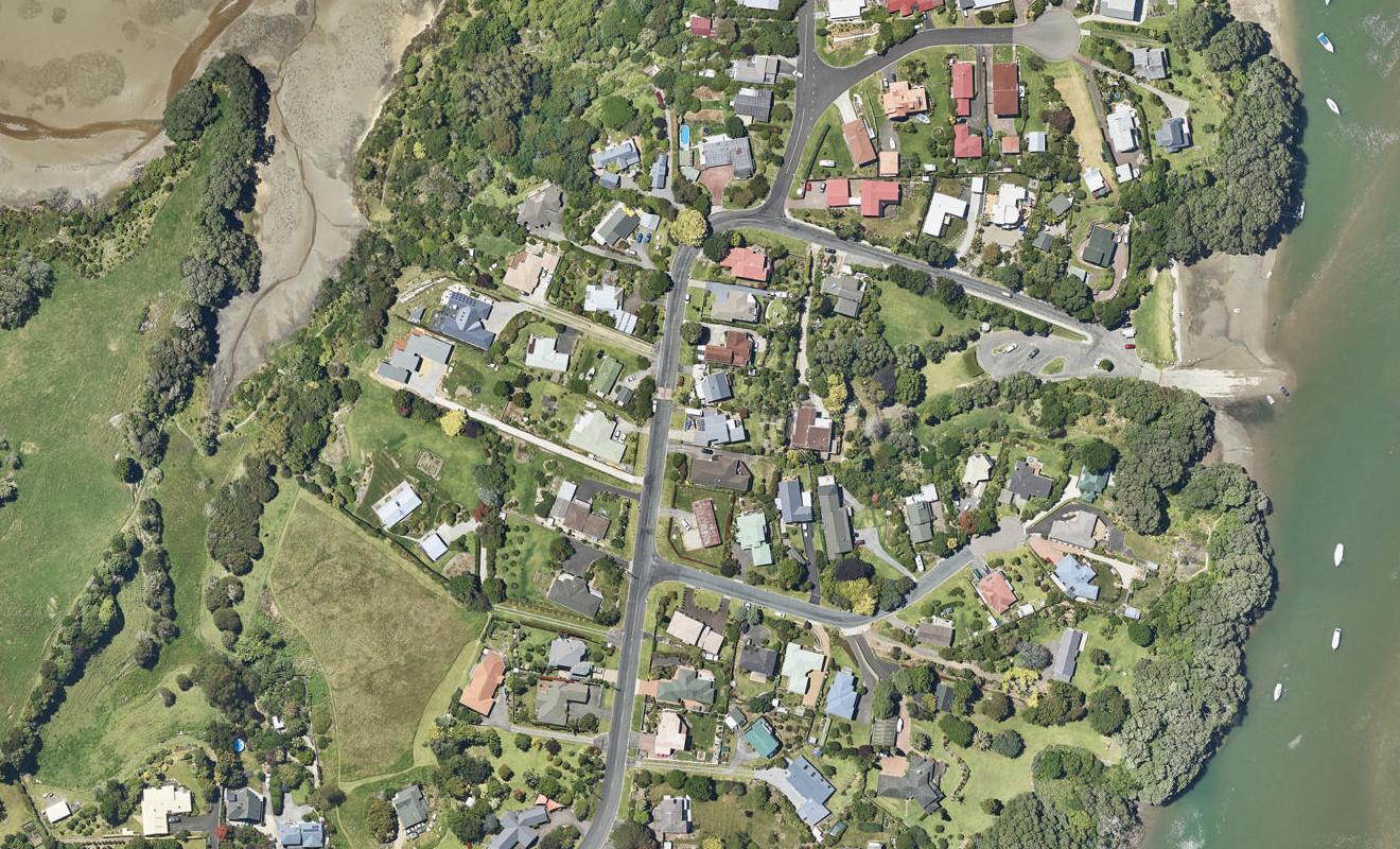 230 Tanners Point Road, Tanners Point, Katikati - Carousel 1