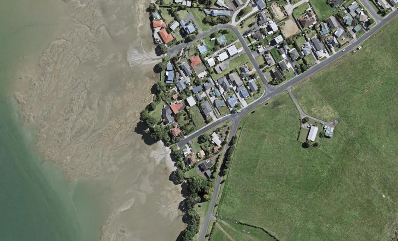 6 Channel View Road, Clarks Beach, Clarks Beach - Carousel 1