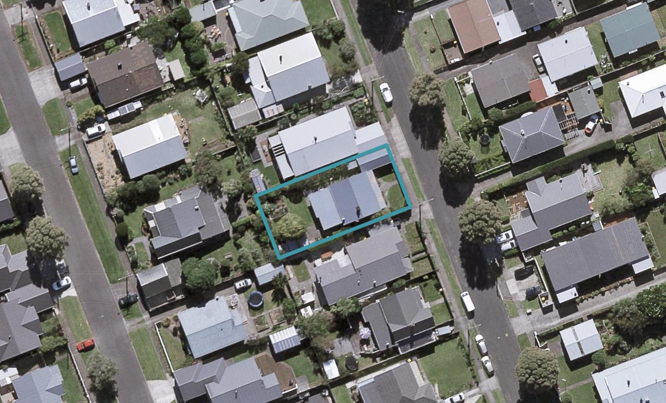 44 Record Street, Fitzroy, New Plymouth - Carousel 1