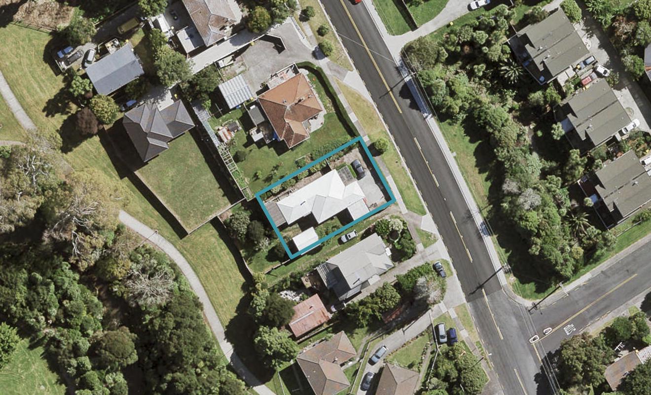 129 Millbrook Road, Sunnyvale, Auckland - Carousel 1