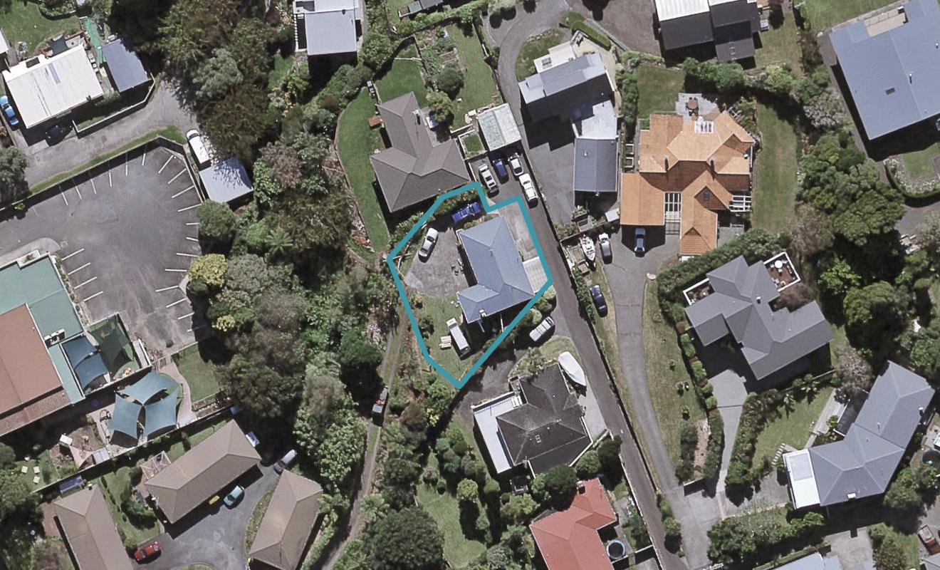 2B Turehu Street, Merrilands, New Plymouth - Carousel 1