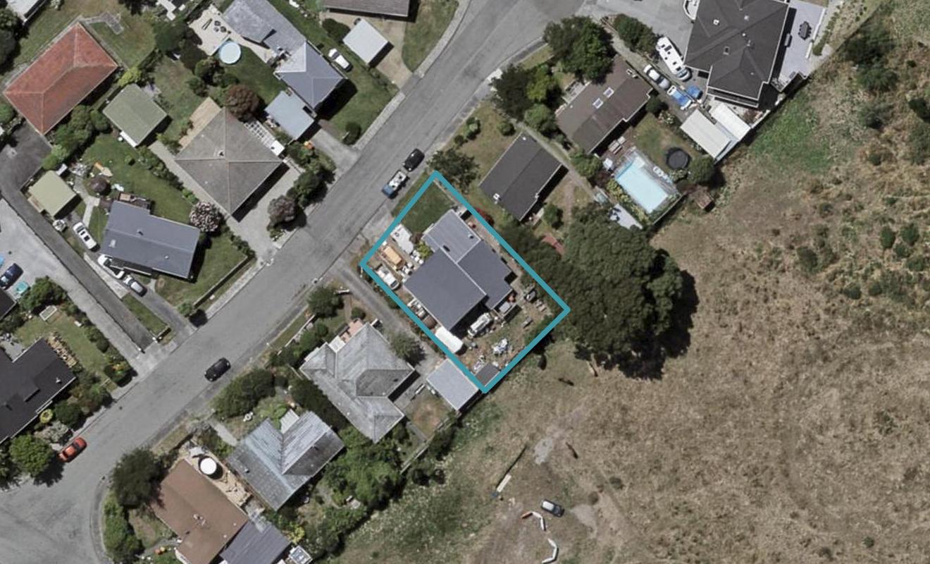 8 Nugget Grove, Raumati Beach, Paraparaumu - Carousel 1