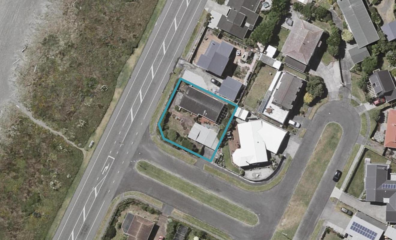 114 Marine Parade, Otaki Beach, Otaki - Carousel 1