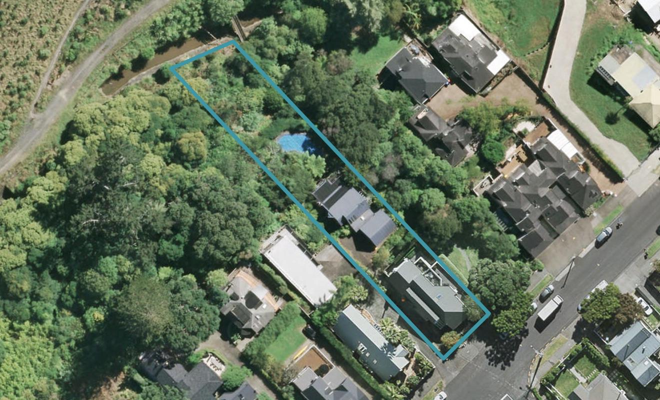 132A Bassett Road, Remuera, Auckland - Carousel 1