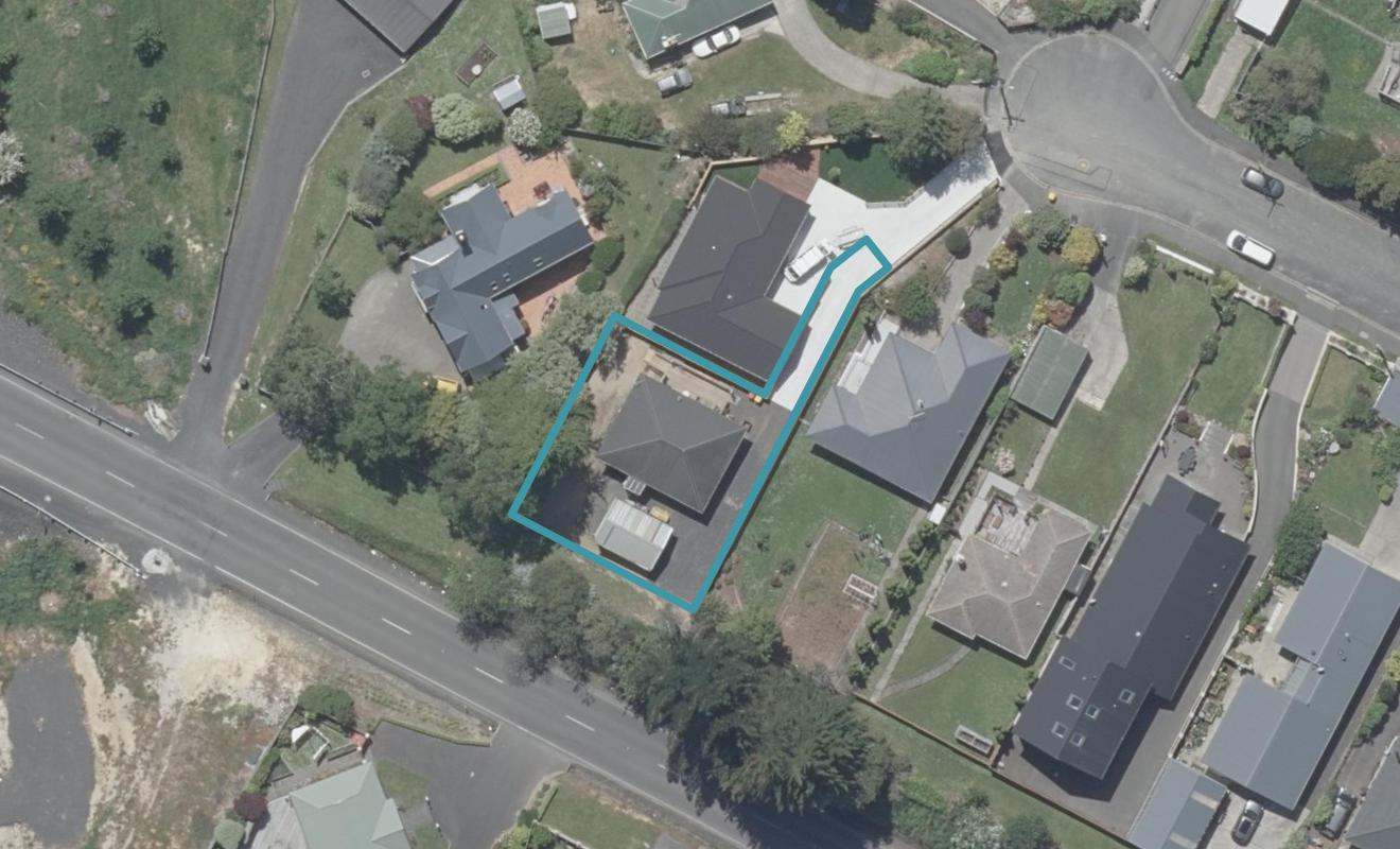 29 Centennial Road, Fairfield, Dunedin - Carousel 1