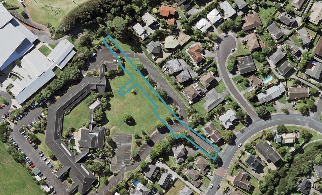 14 Milenio Crescent, Windsor Park, Auckland - Carousel 1