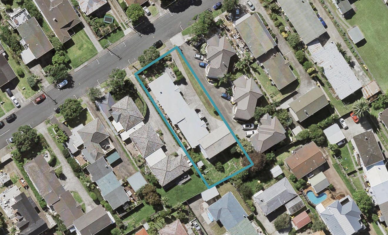 2/12 Tennyson Avenue, Takapuna, Auckland - Carousel 1
