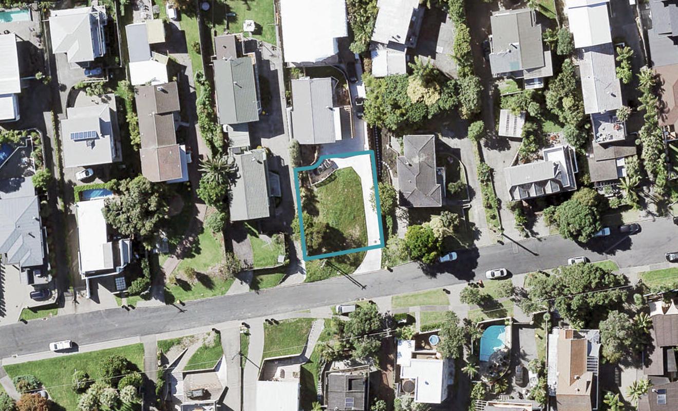 40B Masterton Road, Rothesay Bay, Auckland - Carousel 1