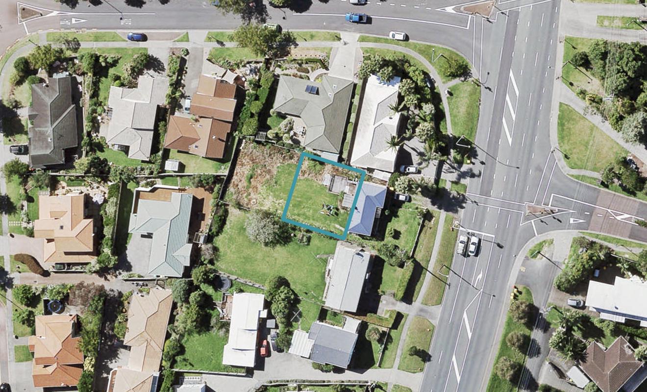 812A East Coast Road, Oteha, Auckland - Carousel 1